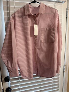 Women Pink Striped Button-Up Shirt. New , size L.